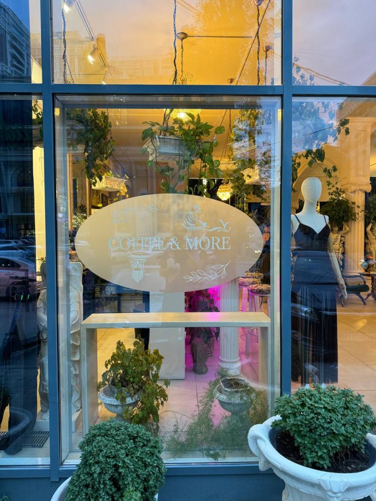 Оформлення вітрин