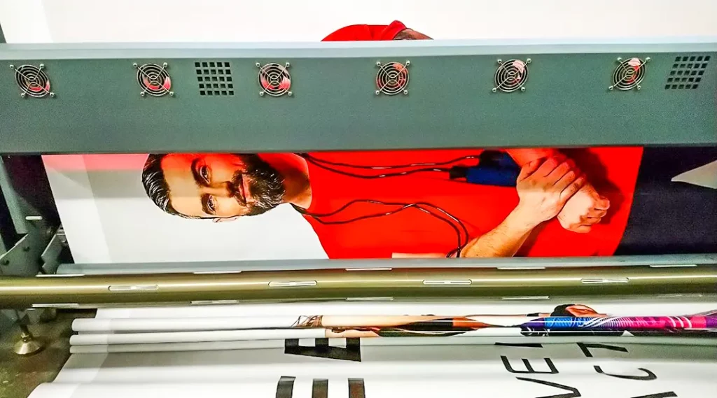 Сольвентная печать на ламинированном баннере