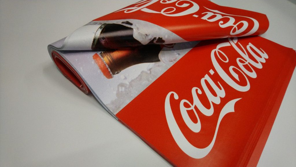 Сольвентний двосторонній друк на банері blockout