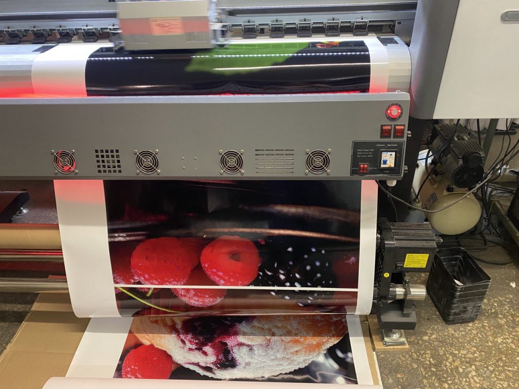 Екосольвентний друк на самоклеючій плівці Blockout