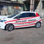 Сольвентная печать на автомобильной пленке Oracal