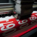 Сольвентний друк на самоклеючій плівці