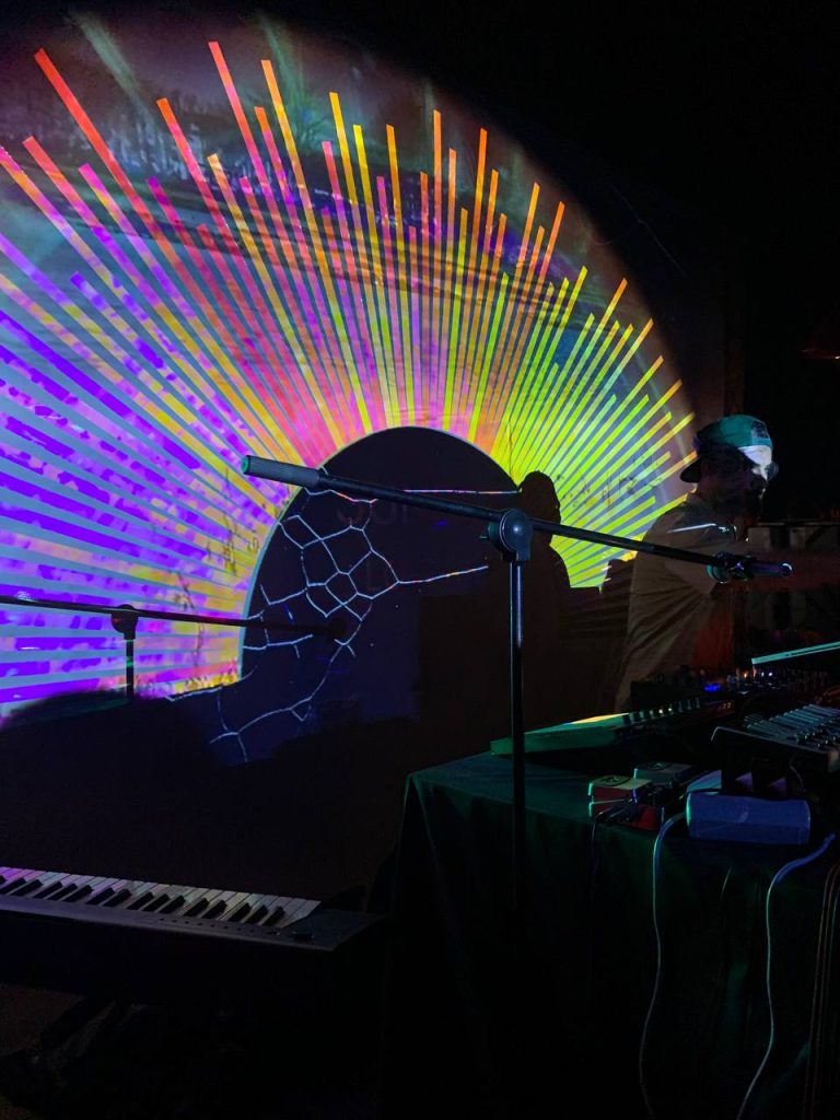 Плоттерна порізка плівки Oracal 8500