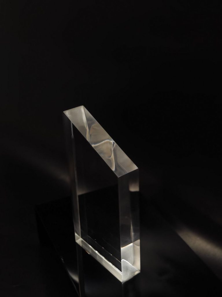 Фрезерування акрилу 20мм