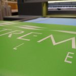 УФ фотодрук білим кольором на вашому матеріалі