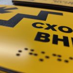 УФ друк шрифтом Брайля на АКП