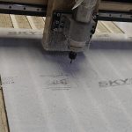 Гравірування V-паз 2мм на акрилі