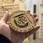 Растрове гравірування на двошаровому ABS пластику