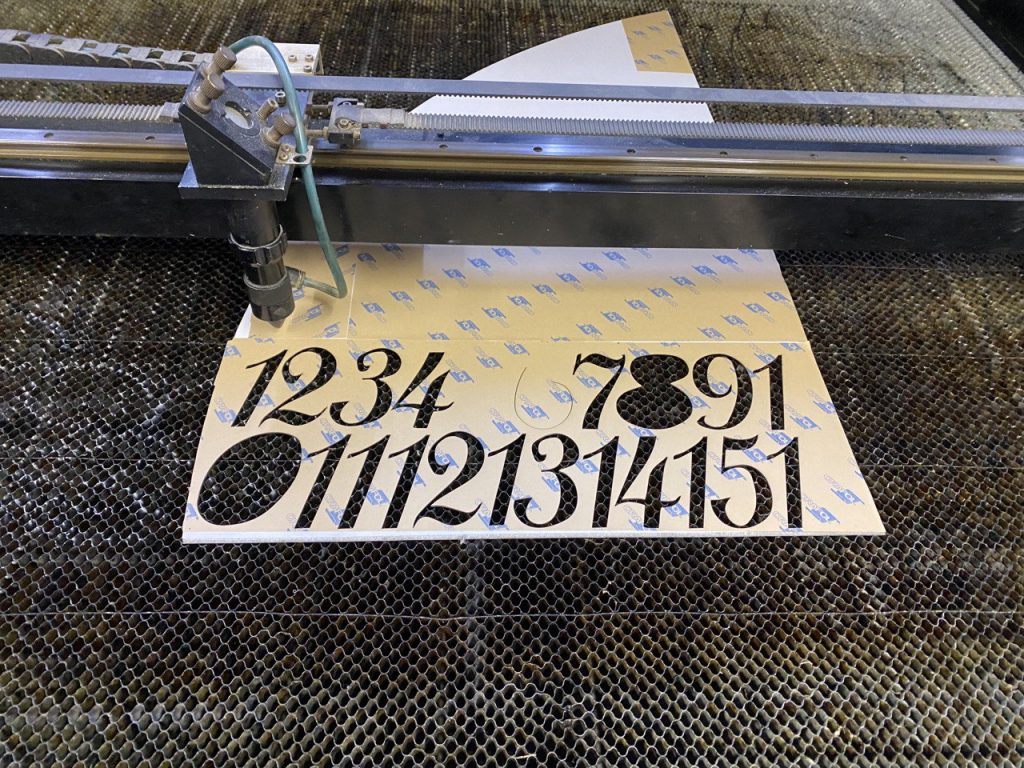 Лазерна порізка полістиролу 2мм