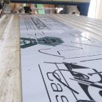 Гравірування V-паз 2.5мм на акрилі